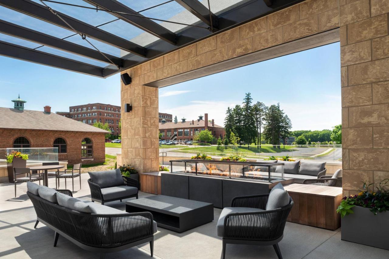 Springhill Suites By Marriott Milwaukee West/Wauwatosa Zewnętrze zdjęcie