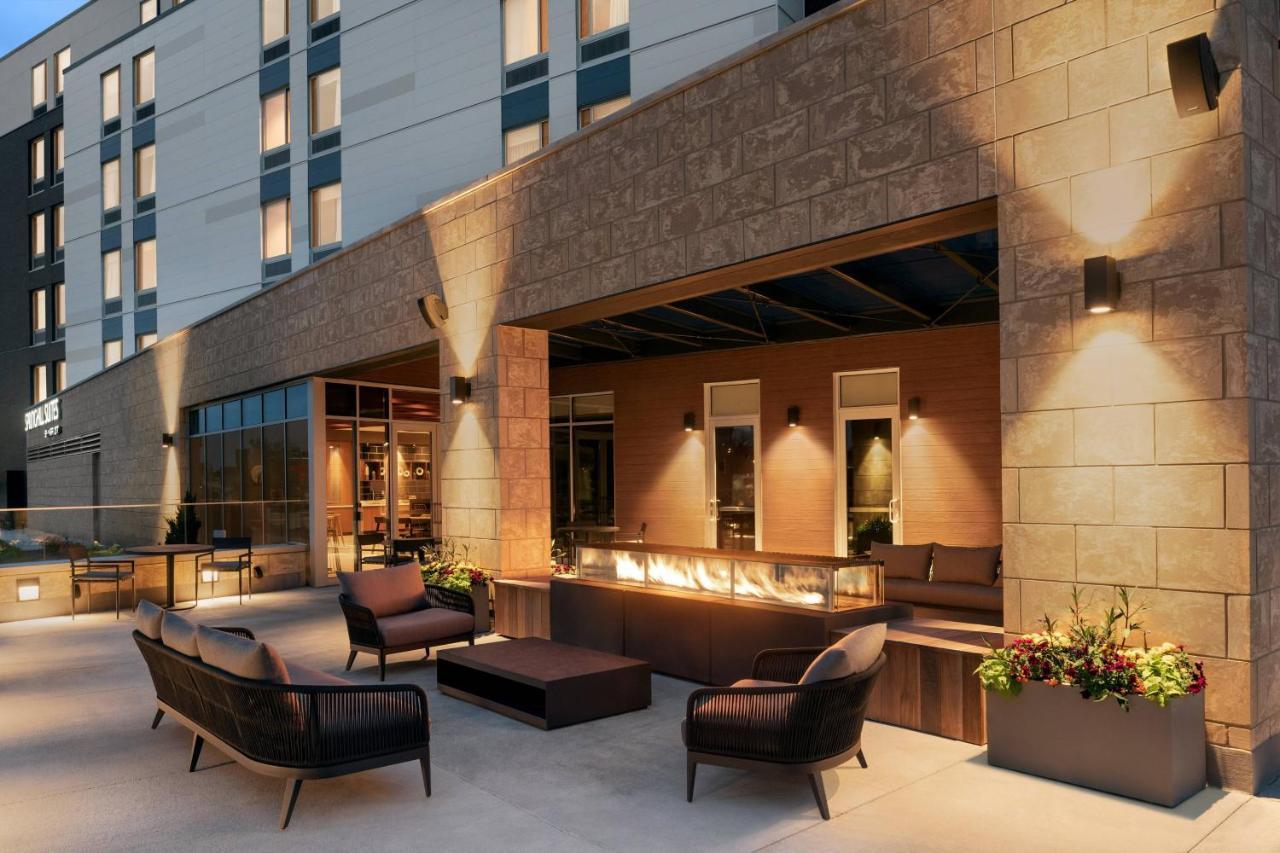 Springhill Suites By Marriott Milwaukee West/Wauwatosa Zewnętrze zdjęcie